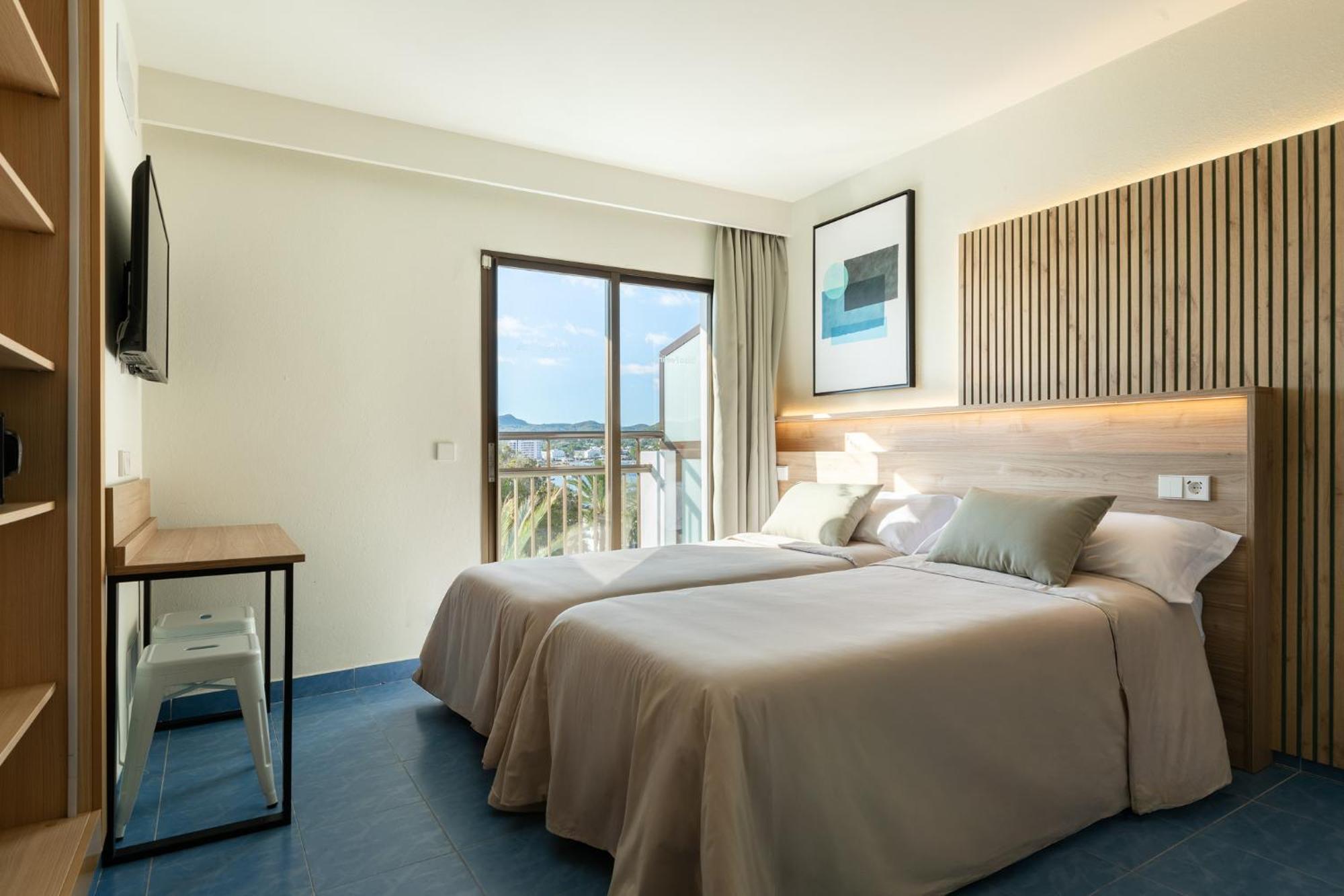 The Blue Apartments - Adults Only San Antonio Abad Exterior foto