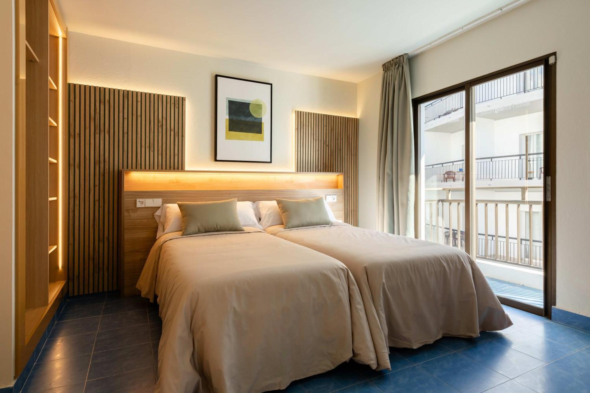 The Blue Apartments - Adults Only San Antonio Abad Exterior foto